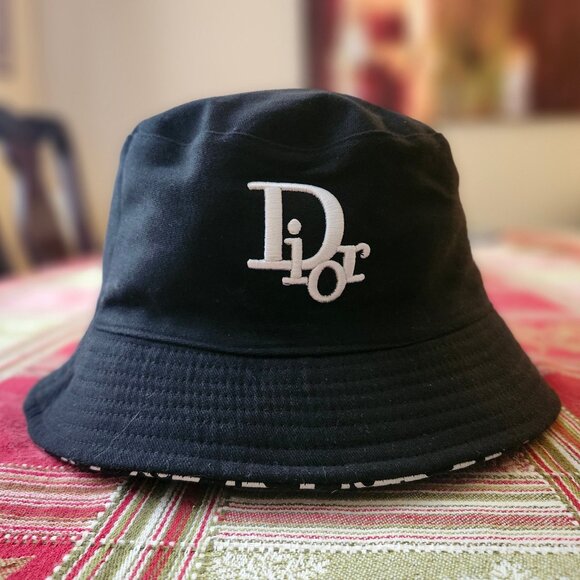 Bucket hat - Picture 2 of 4